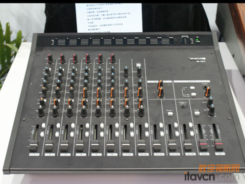 Tascam M-164 16̨ͨ