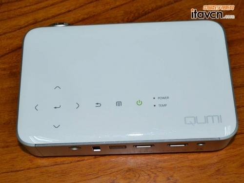 Vivitek(Ѷ)QUMI Q6